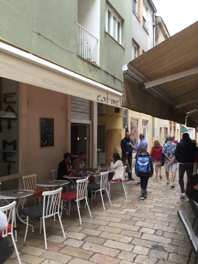 Lara * Zadar